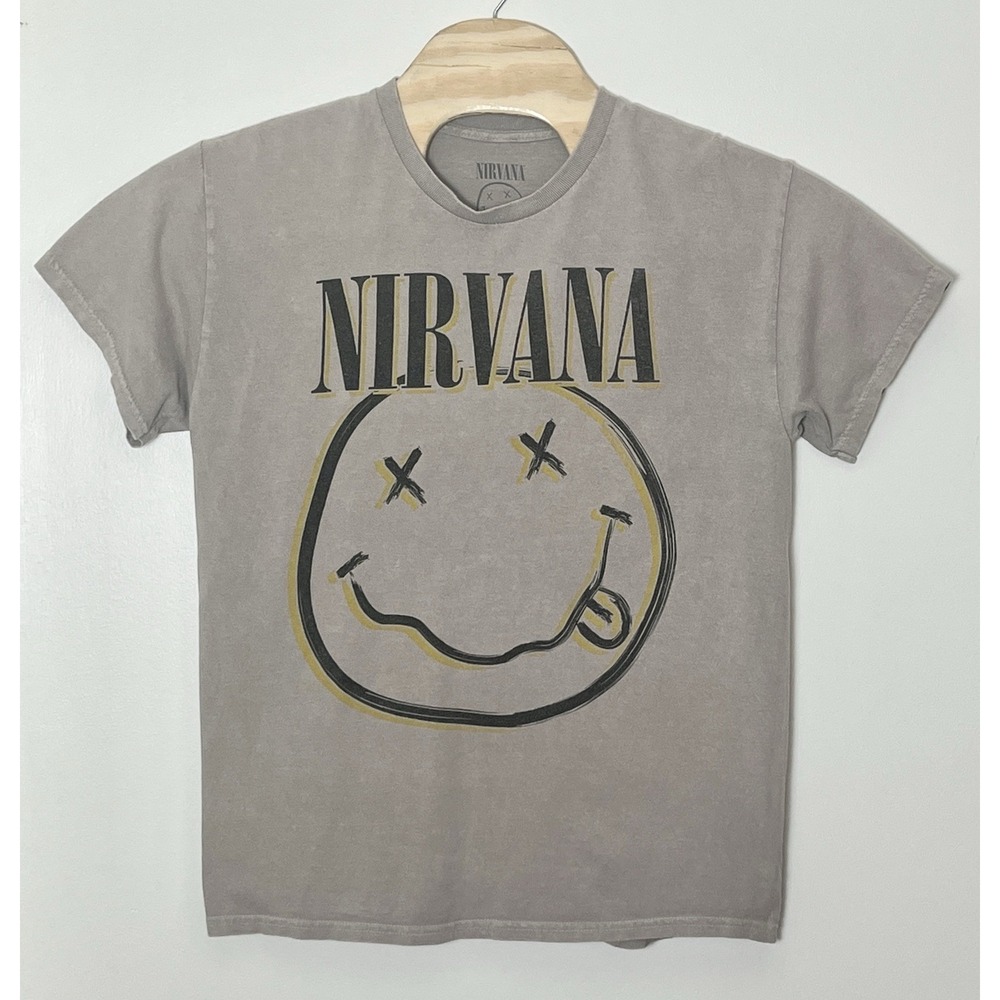 Nirvana T-Shirt Men's Large Tan Graphic Rock Music Punk Grunge‎